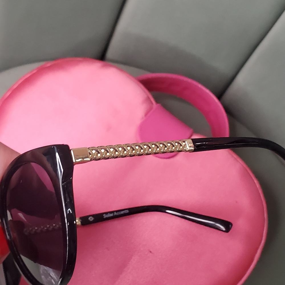 Suglasses - Picture 3 of 4
